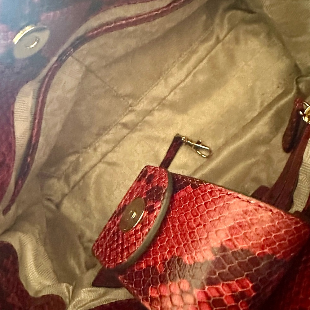 Michael Kors Hamilton Red Snake Print Embossed Handbag Iconic MK‎ Gold Hardware - Picture 6 of 16